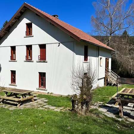 Ferme Des Brimbelles 15p - Billard, Baby-foot & Ps3